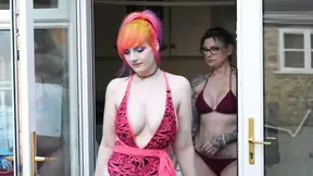 Inky Girls get wet and steamy in a hot tub