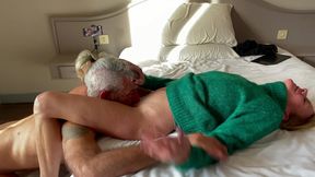 pussy eating with morning orgasm of wildspaincouple