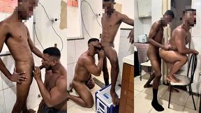 entregador de agua meteu a piroca no puto do cliente