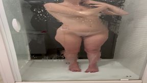 qui veut prendre une douche avec moi ?