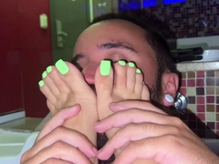 Mistress Lohan - Goddess Lohan - Worship My Feet While I