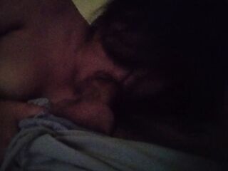 Convencí a la novia de mi'migo para mamarle el culo y follarla en 4