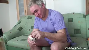 Olds Fuck Dolls - Old dodo Ronald Grump fucks his maidservant hard