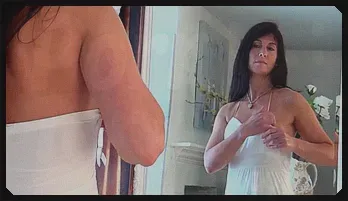 Lelani Tizzie’s Seductive MILF Solo Masturbation Scene