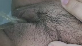 pee desesperate in the morning