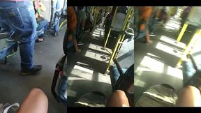 botando o pau pra fora dentro do onibus com desconhecidos do lado