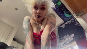 Glitterqueen1999 Eats Her Cheating Boyfriend Giantess Fetish