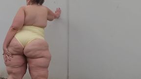 Cellulite thighs big booty BBW