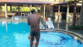 comi a clinte da minha patroa na casa da minha patroa ela pediu massagem e acabo sentando gostoso