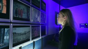 lucky guy wins valentina ricci at roulette - captive scene 2