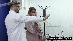 sexo muy caliente en la consulta del ginecologo