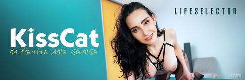 My submissive girlfriend, Kisscat