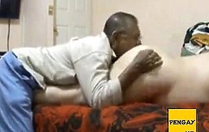 Old man anon with chub