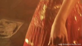 Lovely Woman Seduce Her Lover Showing Her Sexy Lovely Body