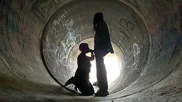 Tunnel BlowJob