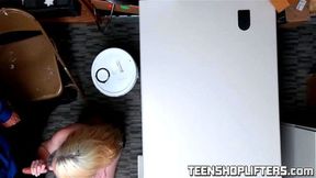 Blonde teen thief Joseline Kelly rides security cops dick