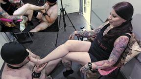 My Borrowed Slave Gets to Massage My Feet