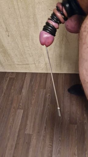 Peehole grip