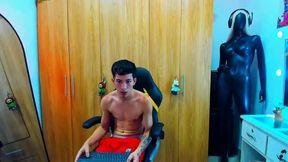 Sasuke Brons Private Show