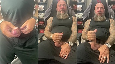 Jason Collins getting off after my workout!