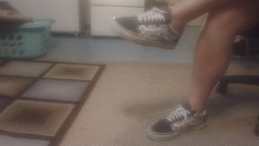 Sexy Mexi Toe WIGGLING in Dirty Cummy Vans