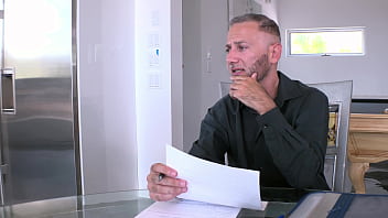 Perverted IRS Agent Agrees to Fuck Hailey Nyxxx While Hubby Watches DTW8270