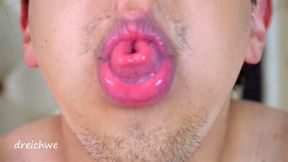 Deliciosa lengua mojada y húmeda