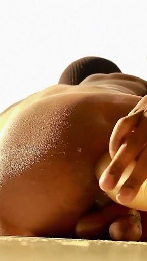 Huge dildo gaping asshole in the sun 1/2