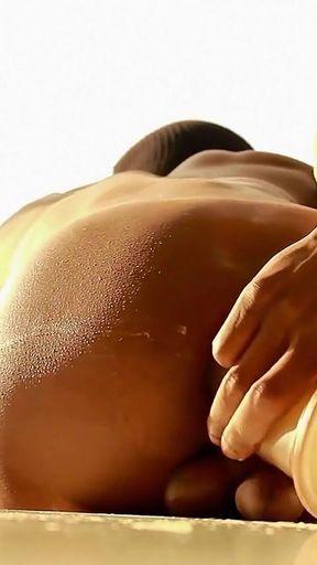 Huge dildo gaping asshole in the sun 1/2