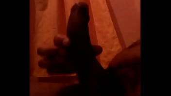 Quer ver sua esposa safada mamando esse?