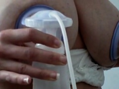 lactamanija - milf milking in the webcam