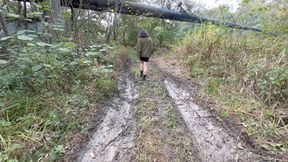 get stuck in the thick mud near the river wmv