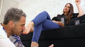 Mistress Anfisa - Testing the foot slave's skill