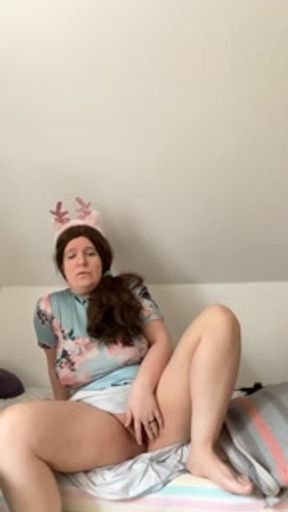 Bah! TV: Lois Sacksex beim Püssli rasierli und Püssli flashli. The first time Christmas ❄️