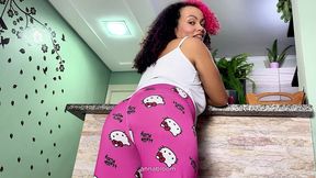 annabloom big ass farts in jeans leggings and pajamas dirty talk bloated belly