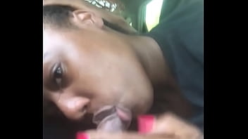 ebony queen  gracefully sucks BBC in car