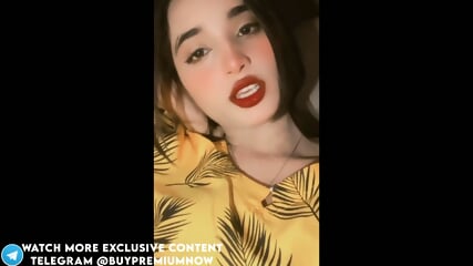 A Beautiful Indian Girl Nude Snaps Viral Mms