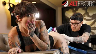 Sully Savage gets her pussy tattooed while taking anal