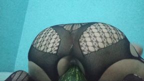 I Masturbate Deliciously on Rich Mount