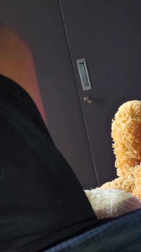 Apne jivan ke sath sex karne ke liye room mein band Ho Gaya   Clip 2