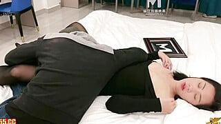 Skinny Asian wife with hot pantyhose teasing the big dick to fuck her wet pussy