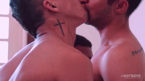 chamando um gostoso pro trisal