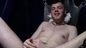 mec de cite baise barebac par vieux pervers sur un slingmec de cite passif ...