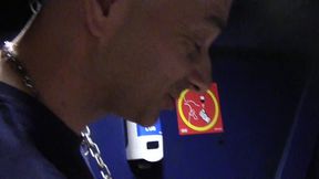 mec de cite baise barebac par vieux pervers sur un slingmec de cite passif ...