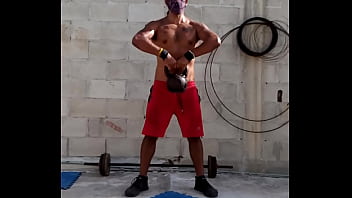 Hot latin papi working out under the sun Part1