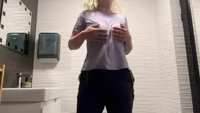 Secret public toilet squirt and bottle masturbate
