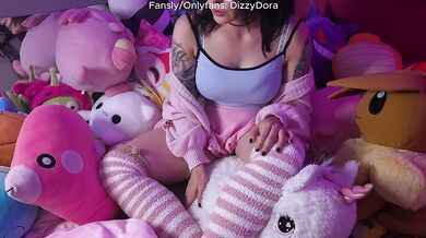 DRY HUMPING ASMR CUTE GIRL WITH BRACES MOANING