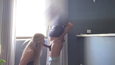 DANDO GOSTOSO PARA O VIDRACEIRO EM TROCA DE DESCONTO