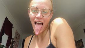 Vore: face, teeth, tongue, neck fetish
