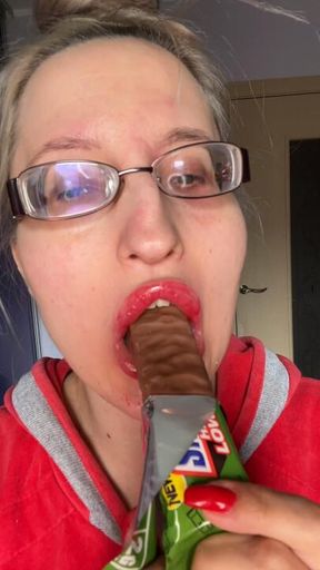 Giantess Big Lips Big EyeGlasses ASMREating Snickers Protein Bar